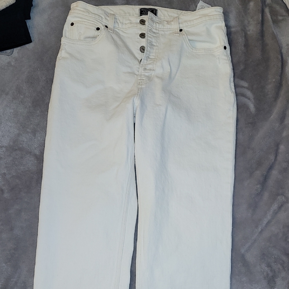 Abercrombie & Fitch White Women Jeans